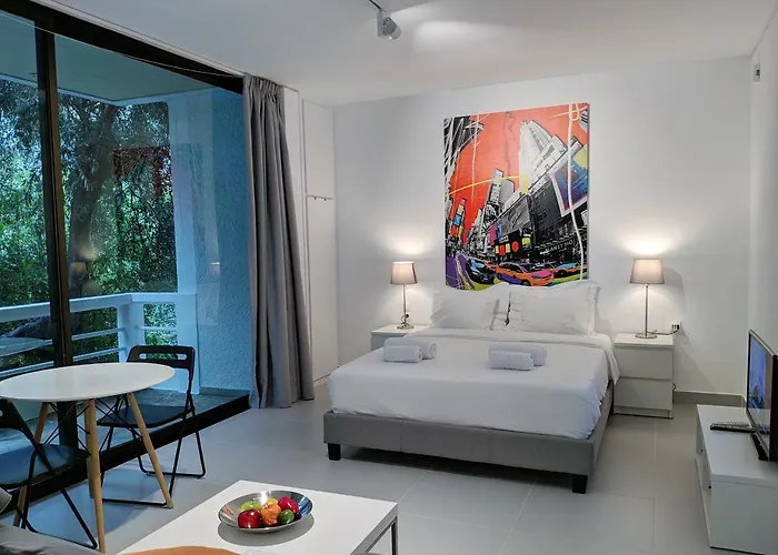 Studio Apartment